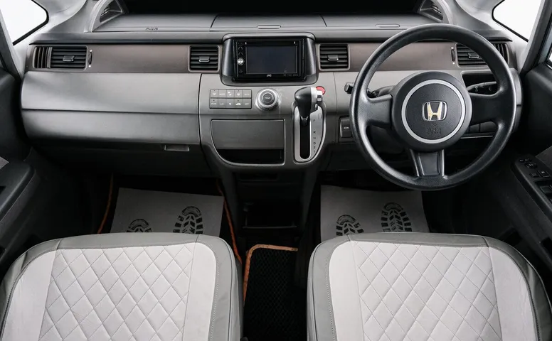 Honda Stepwgn V