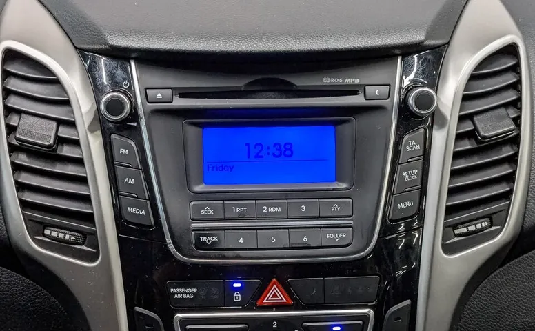 i30
