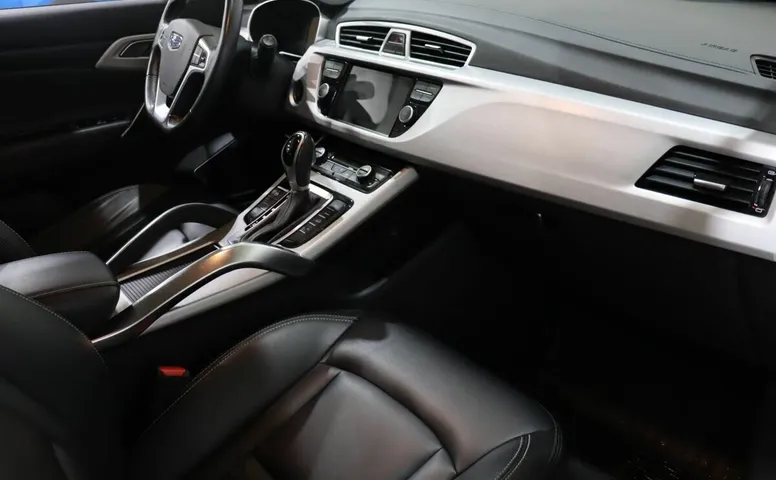 Geely Atlas