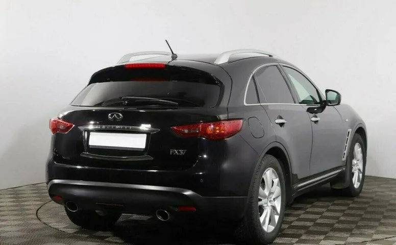 Infiniti FX