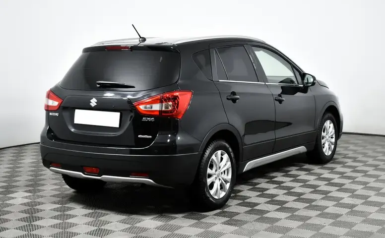 Suzuki SX4