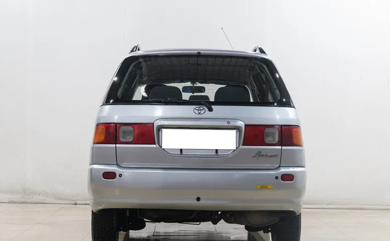 Toyota Ipsum, 2 поколение