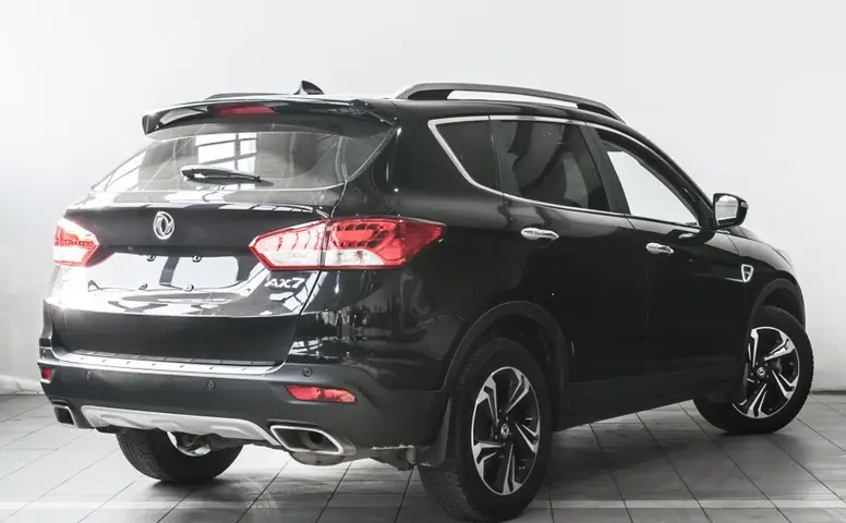 DongFeng AX7