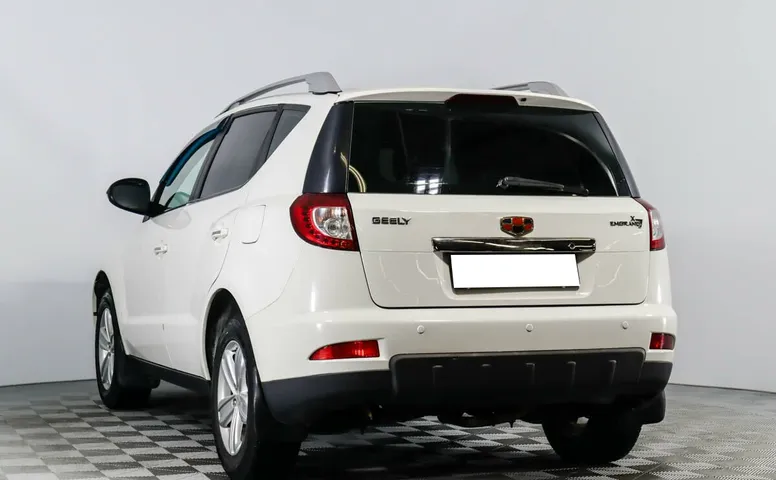 Geely Emgrand X7