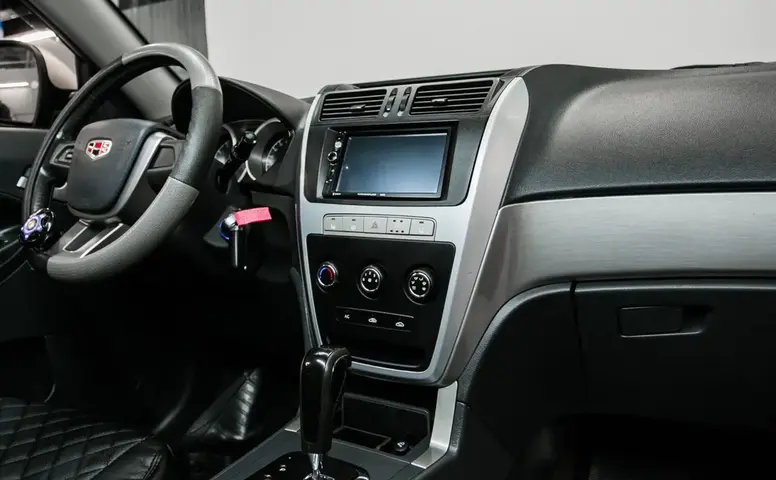 Geely Emgrand X7