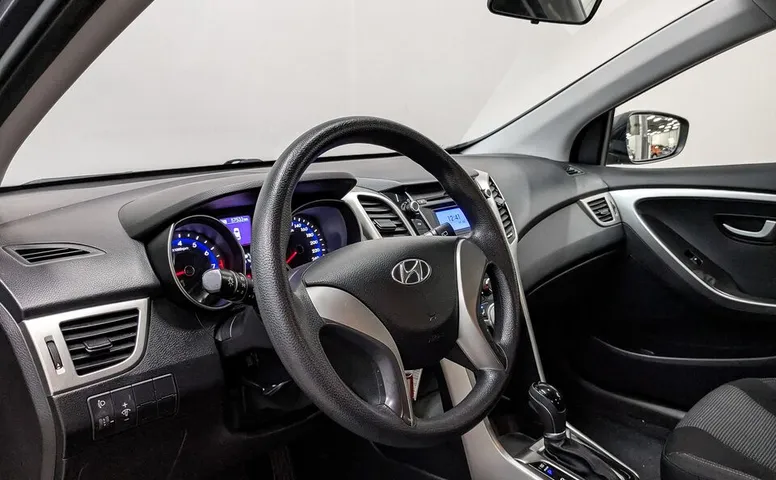 i30