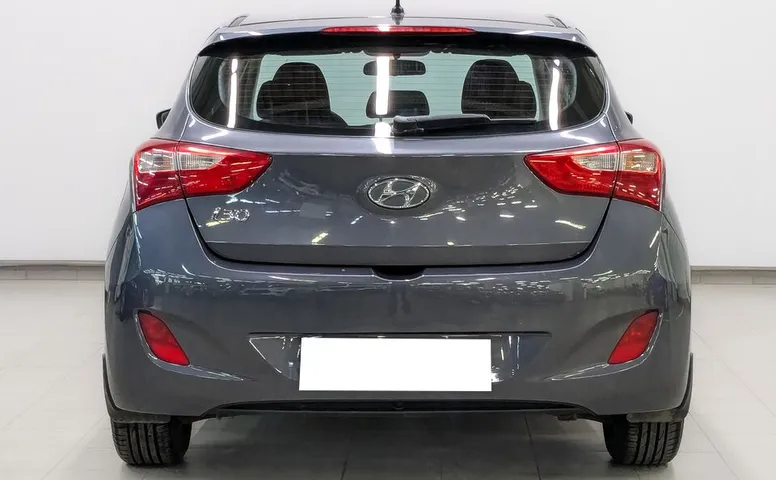 i30