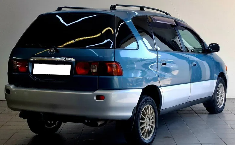 Toyota Ipsum