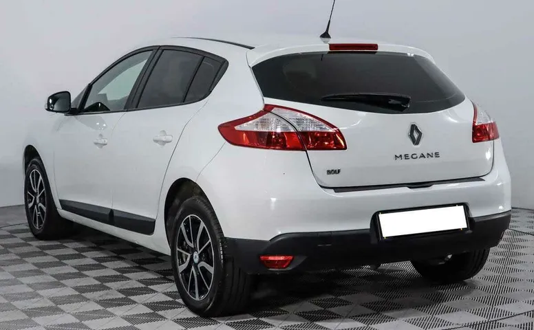 Renault megane cvt 2015 с пробегом 71 000 км