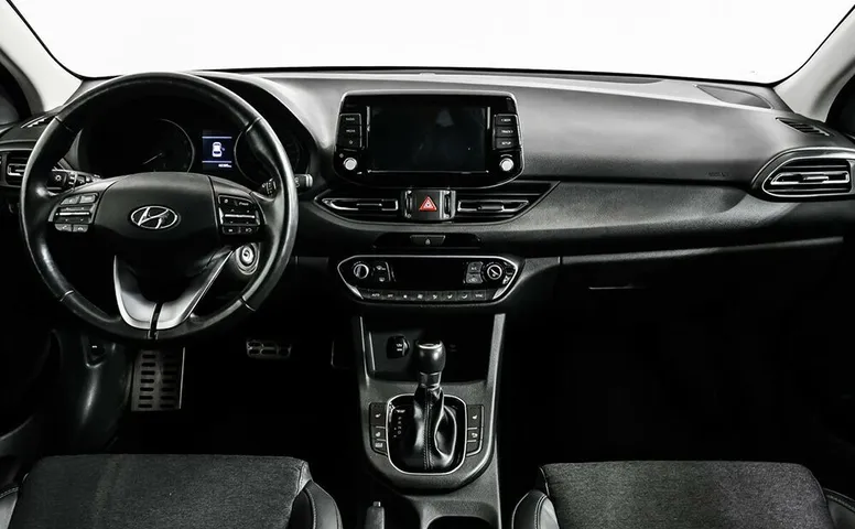 i30