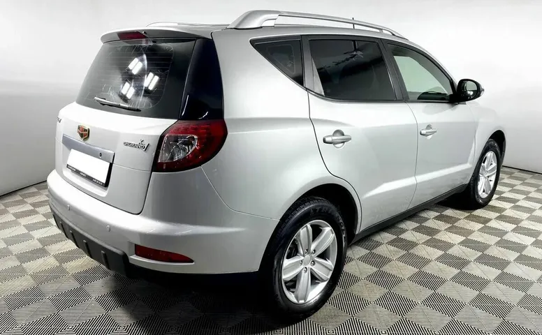 Geely Emgrand X7