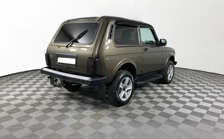 Niva Legend