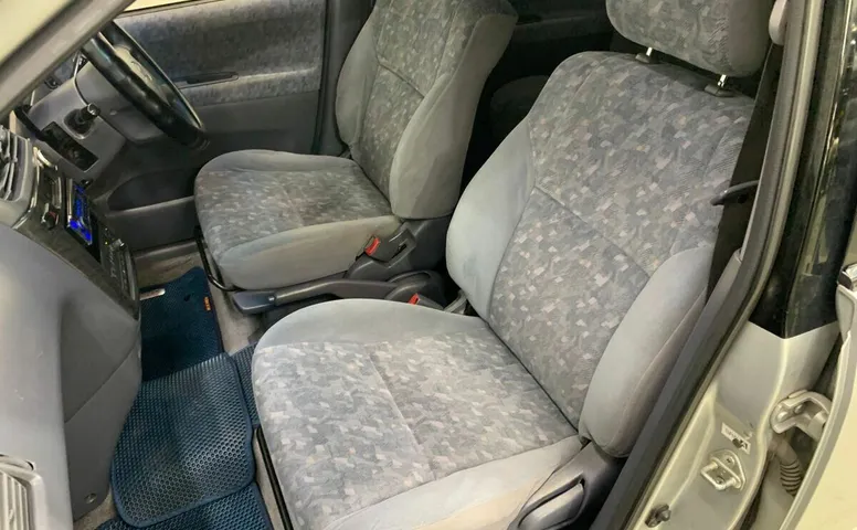 Toyota Ipsum, 2 поколение