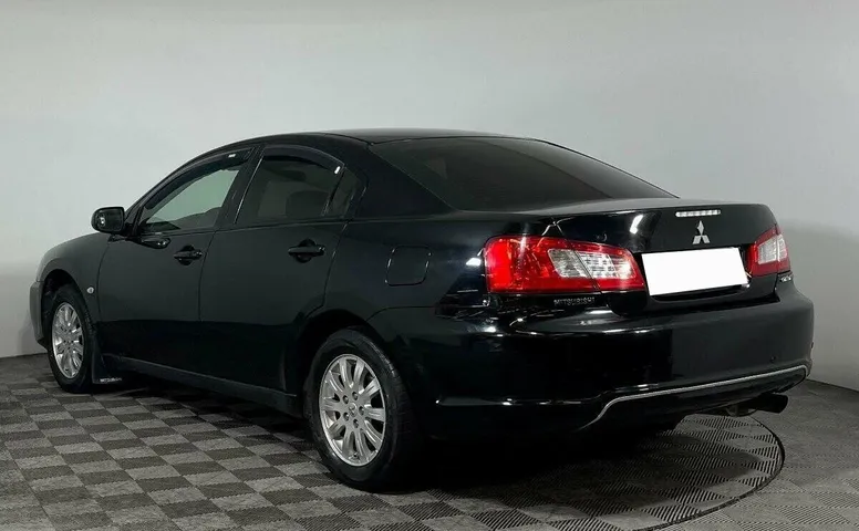 Mitsubishi GALANT