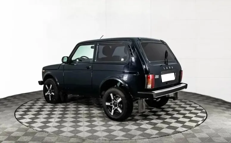 Niva Legend