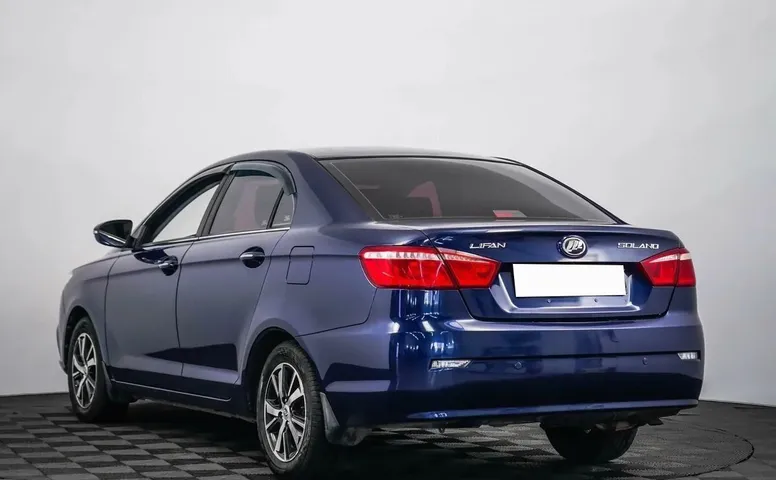 Lifan solano