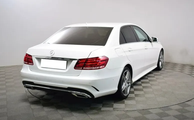 Mercedes-Benz E-Класс