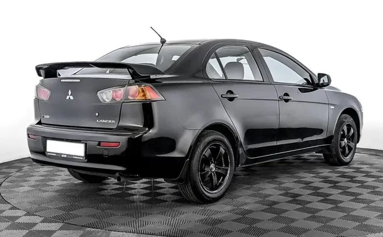 Mitsubishi Lancer