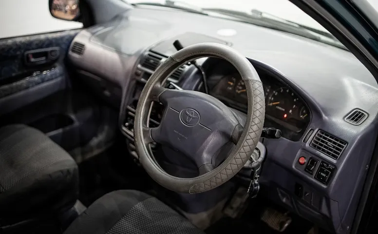 Toyota Ipsum, 2 поколение