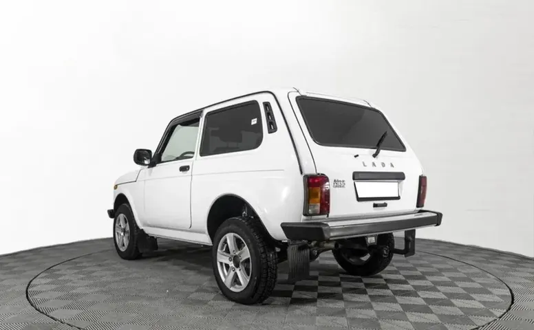 Niva Legend
