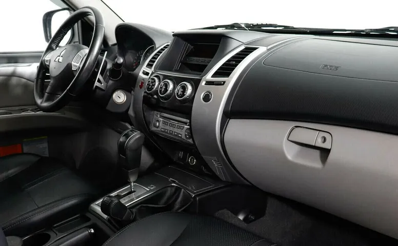 Mitsubishi Pajero Sport