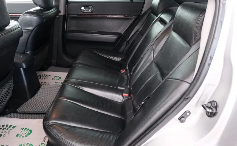Mitsubishi GALANT