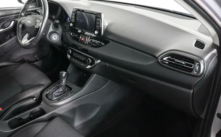 i30