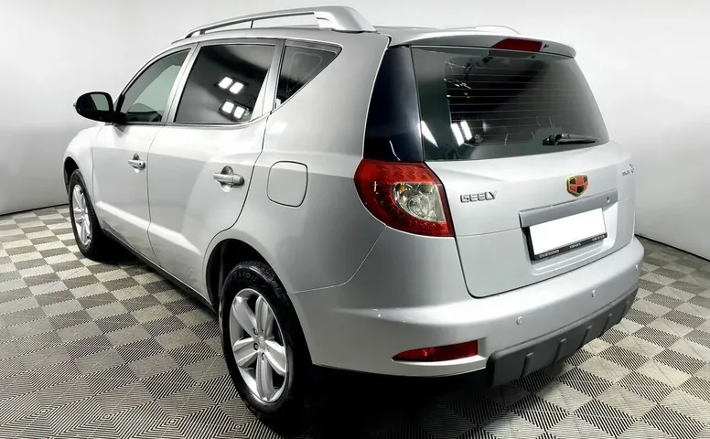 Geely Emgrand X7