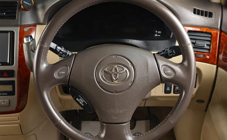 Toyota Ipsum, 2 поколение