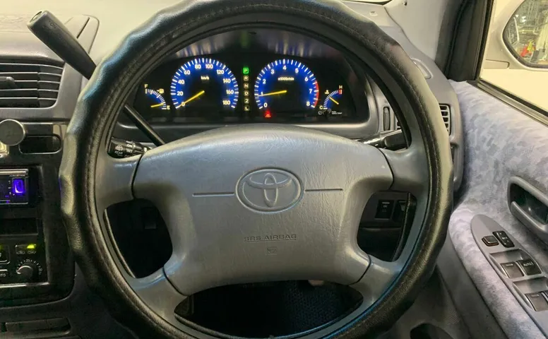 Toyota Ipsum, 2 поколение