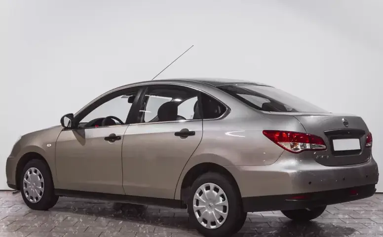 Nissan Almera