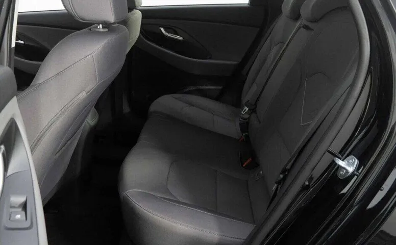 i30
