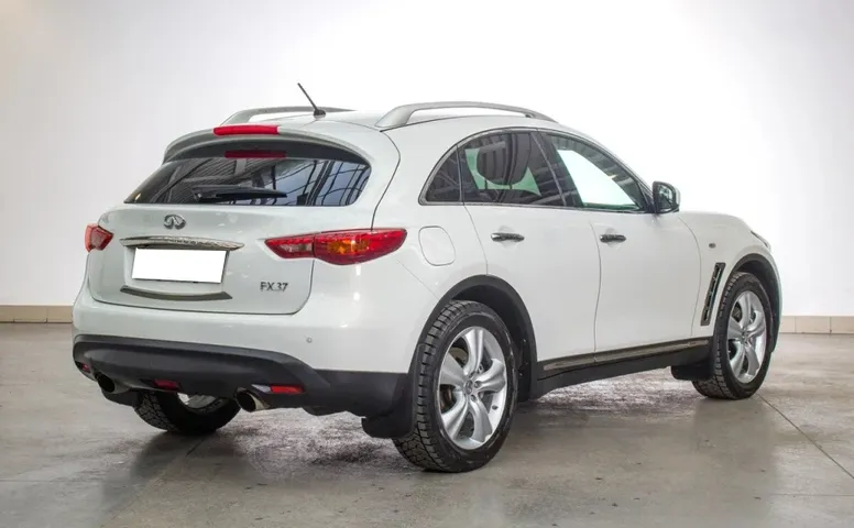 Infiniti FX