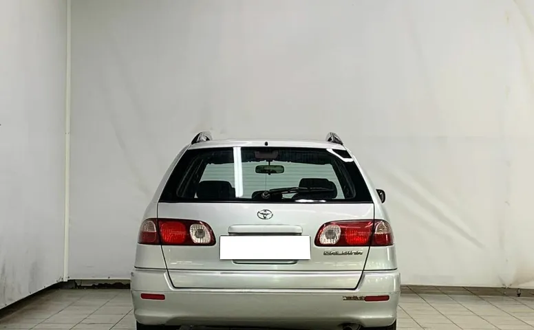 Toyota CALDINA
