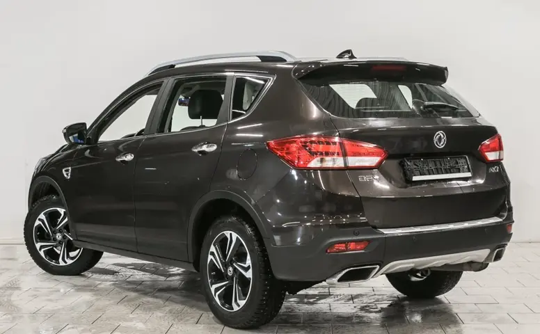 DongFeng AX7