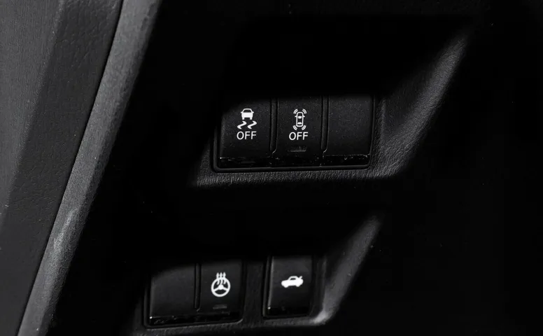 Infiniti M