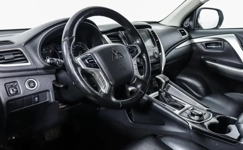 Mitsubishi Pajero Sport