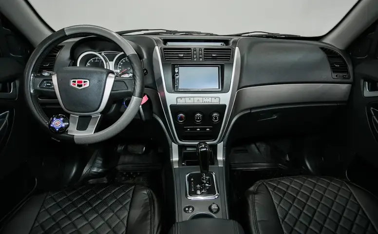 Geely Emgrand X7