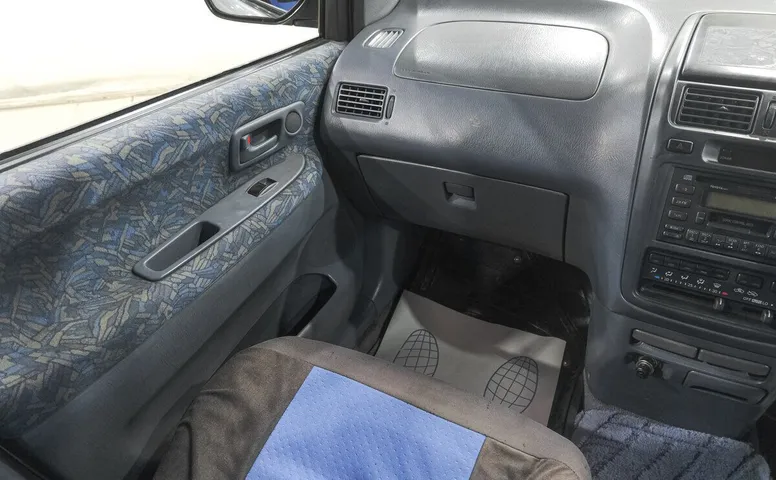 Toyota Ipsum, 2 поколение