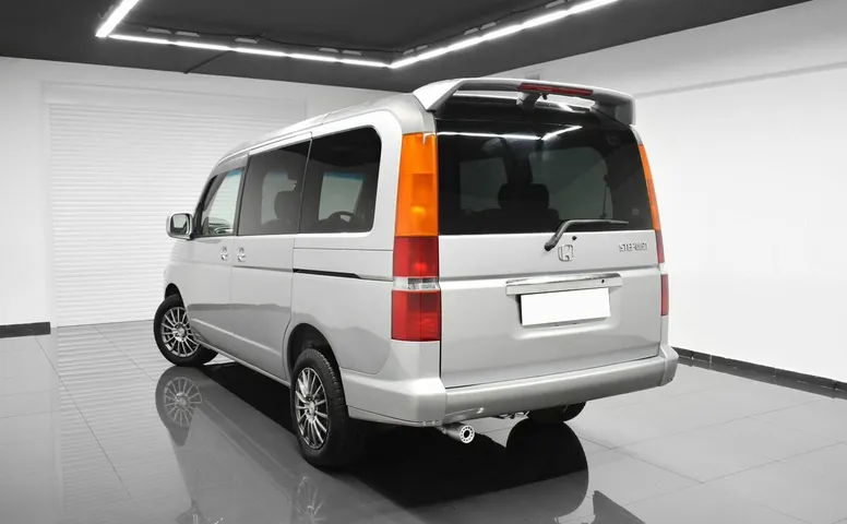 Honda Stepwgn V