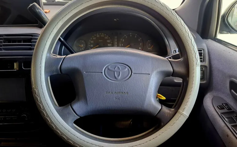 Toyota Ipsum