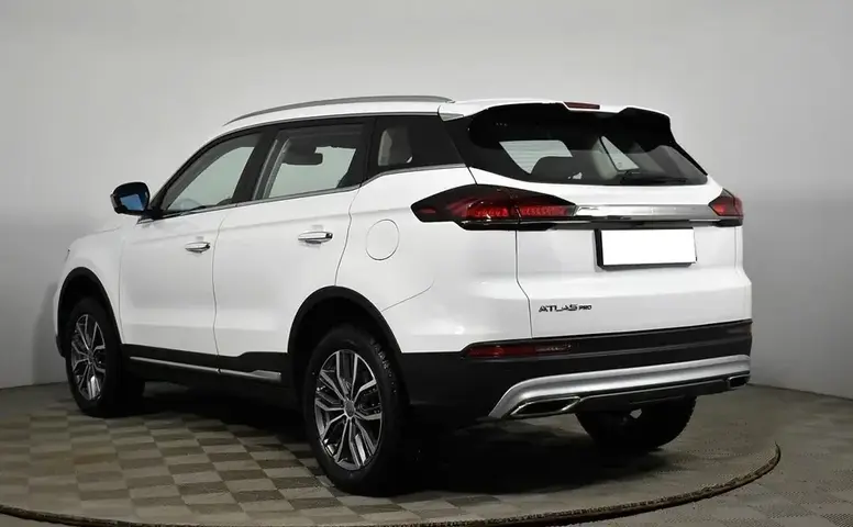 Geely Atlas Pro