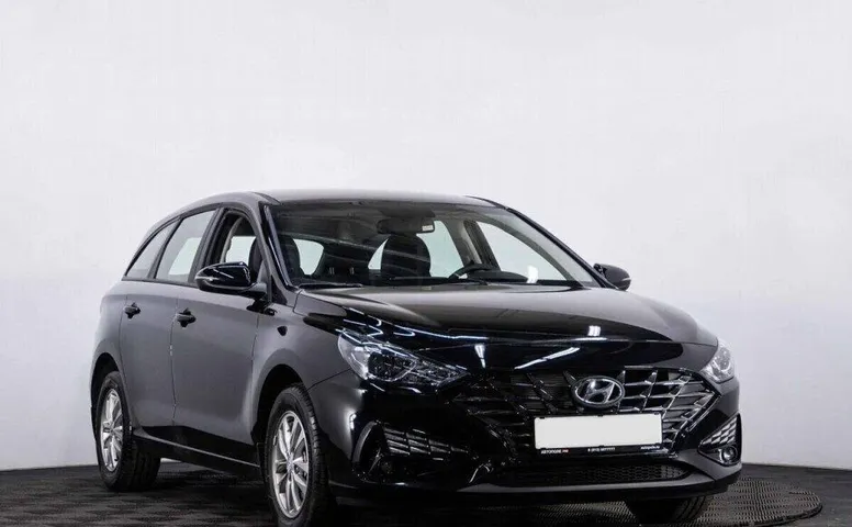 i30