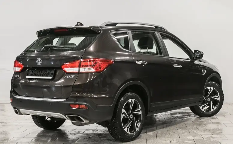 DongFeng AX7