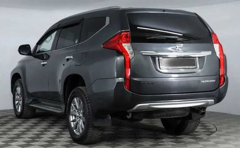 Mitsubishi Pajero Sport